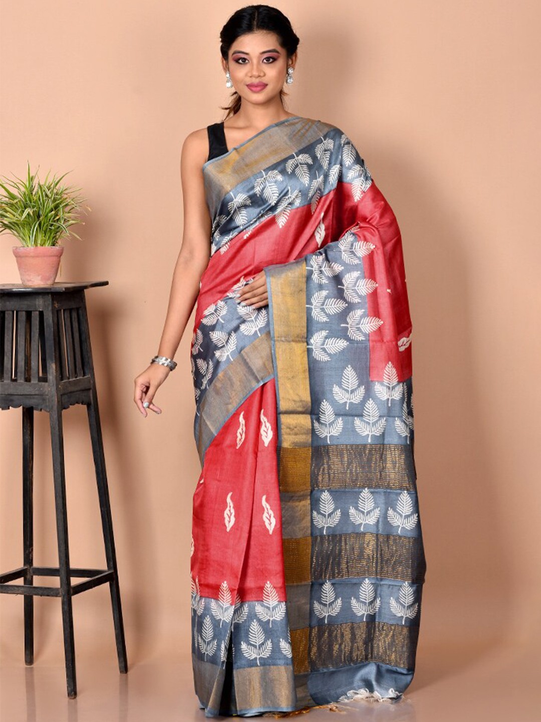 

AllSilks Red & Grey Floral Zari Silk Blend Tussar Saree