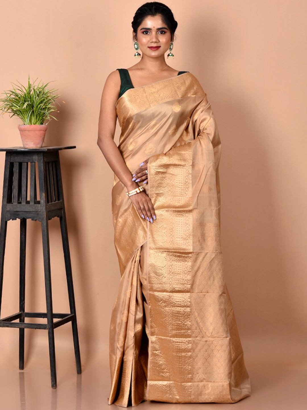 

AllSilks Cream-Coloured & Gold-Toned Ethnic Motifs Zari Pure Silk Kanjeevaram Saree