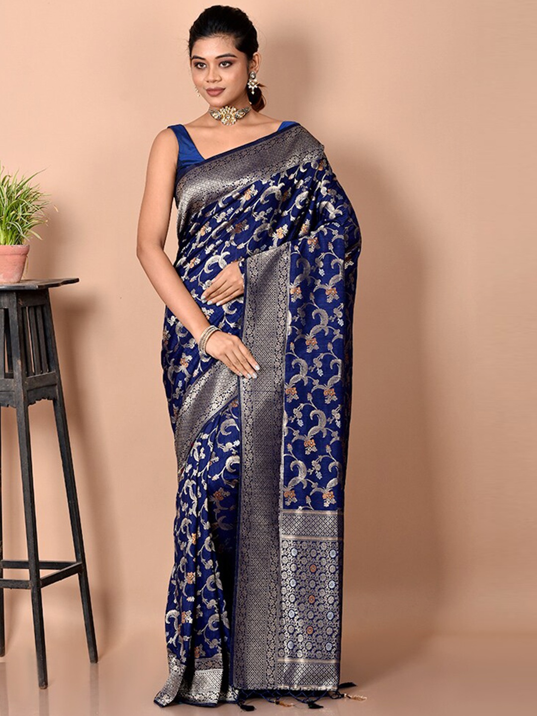 

AllSilks Blue & Silver-Toned Woven Design Zari Silk Blend Saree