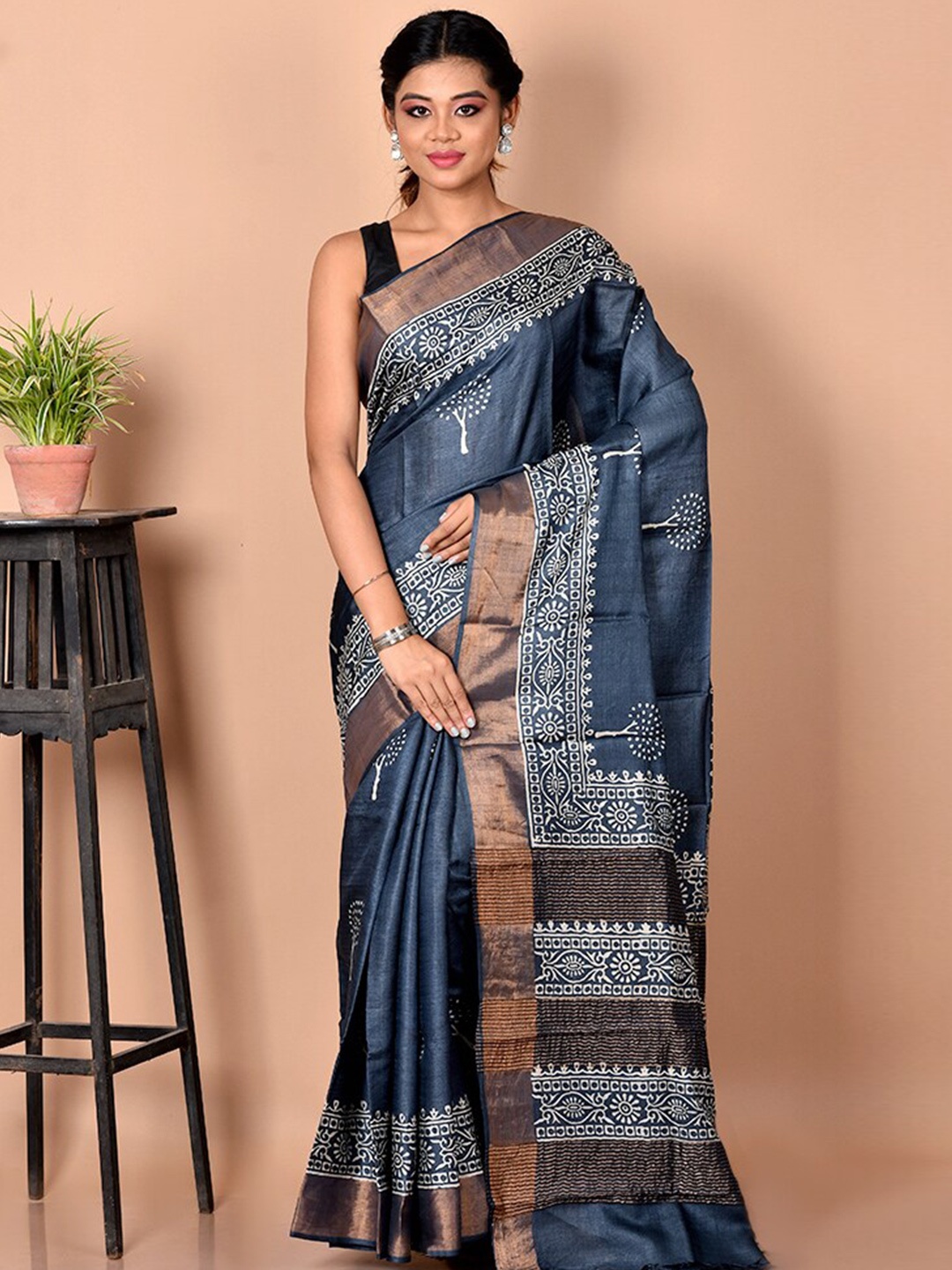 

AllSilks Grey & White Floral Zari Silk Blend Tussar Saree