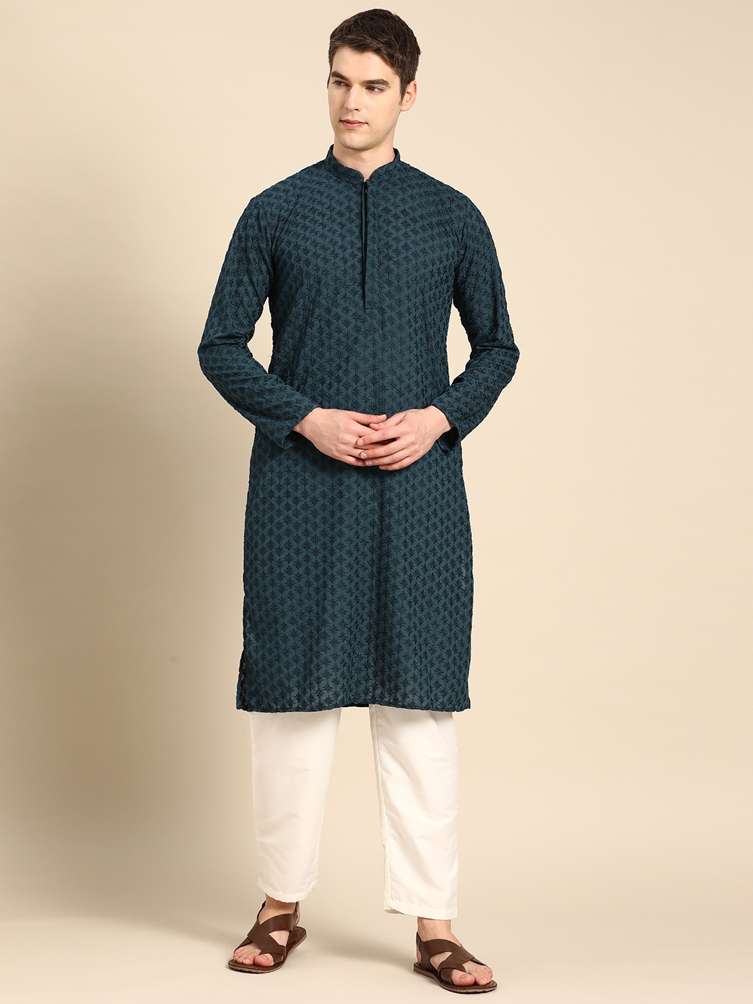 

RAJUBHAI HARGOVINDAS Men Teal Ethnic Motifs Embroidered Chikankari Kurta