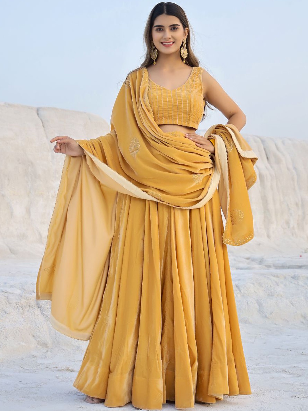 

Baisacrafts Gold-Coloured Foil Printed Velvet Shawl