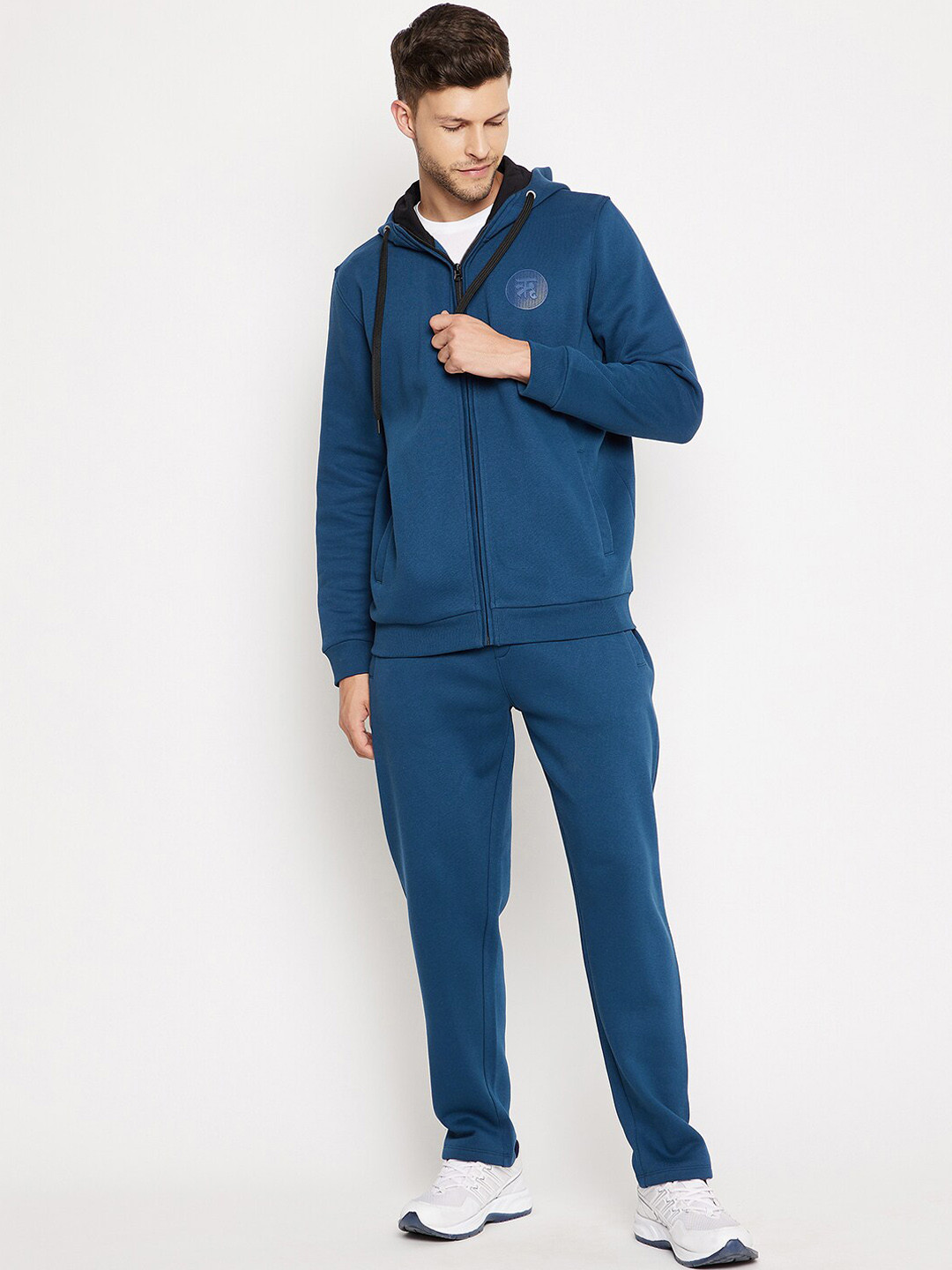 

EDRIO Men Blue Solid Fleece Tracksuits