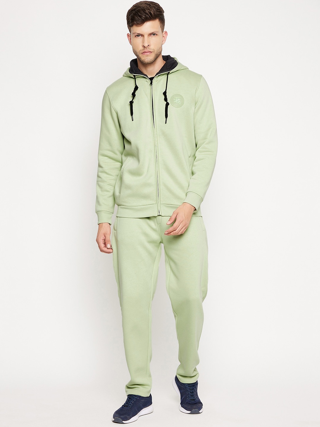 

EDRIO Men Green Solid Fleece Tracksuit