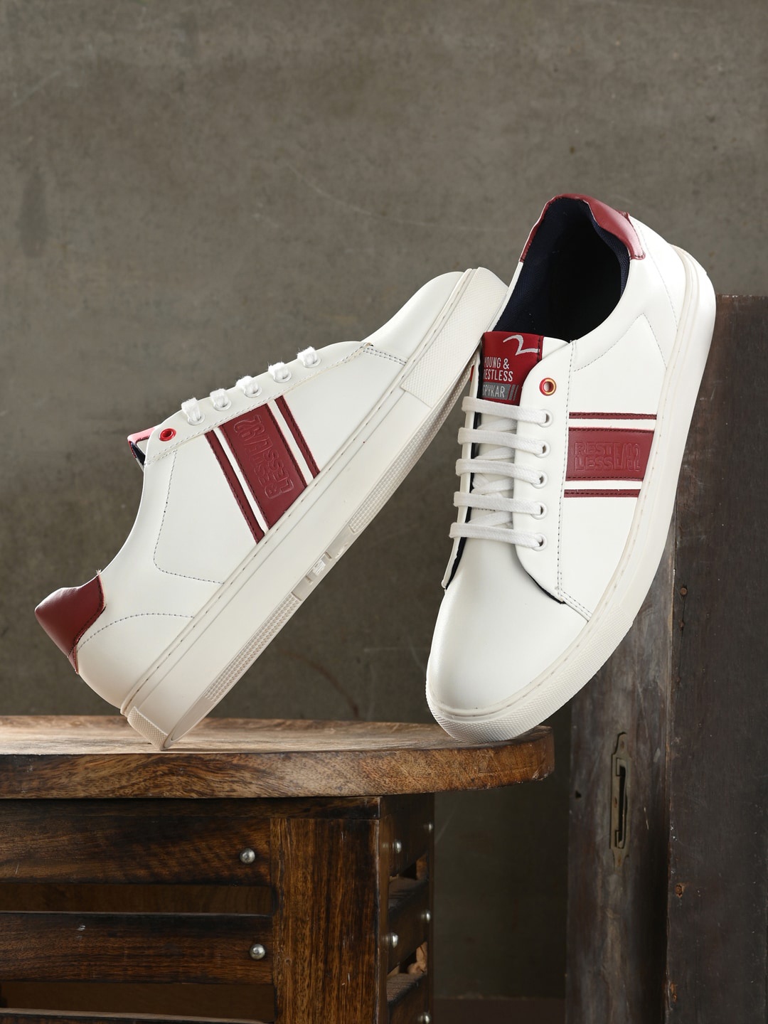 

SPYKAR Men Greg White/Red Striped PU Sneakers