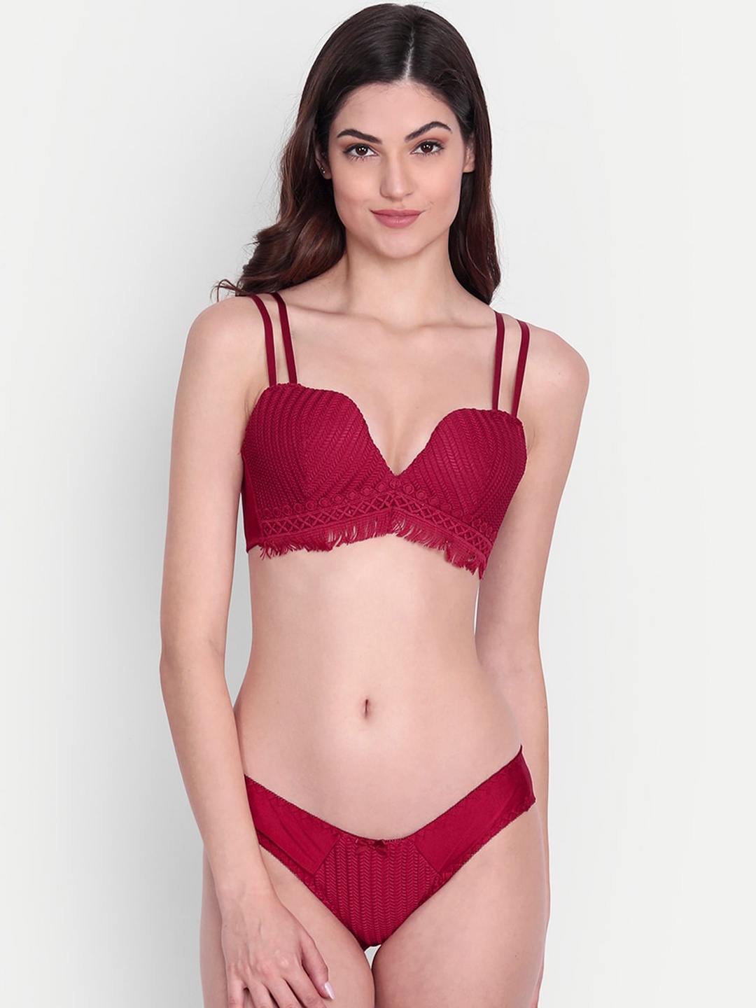 

Flenzy Maroon Self-Design Lace Lingerie Set