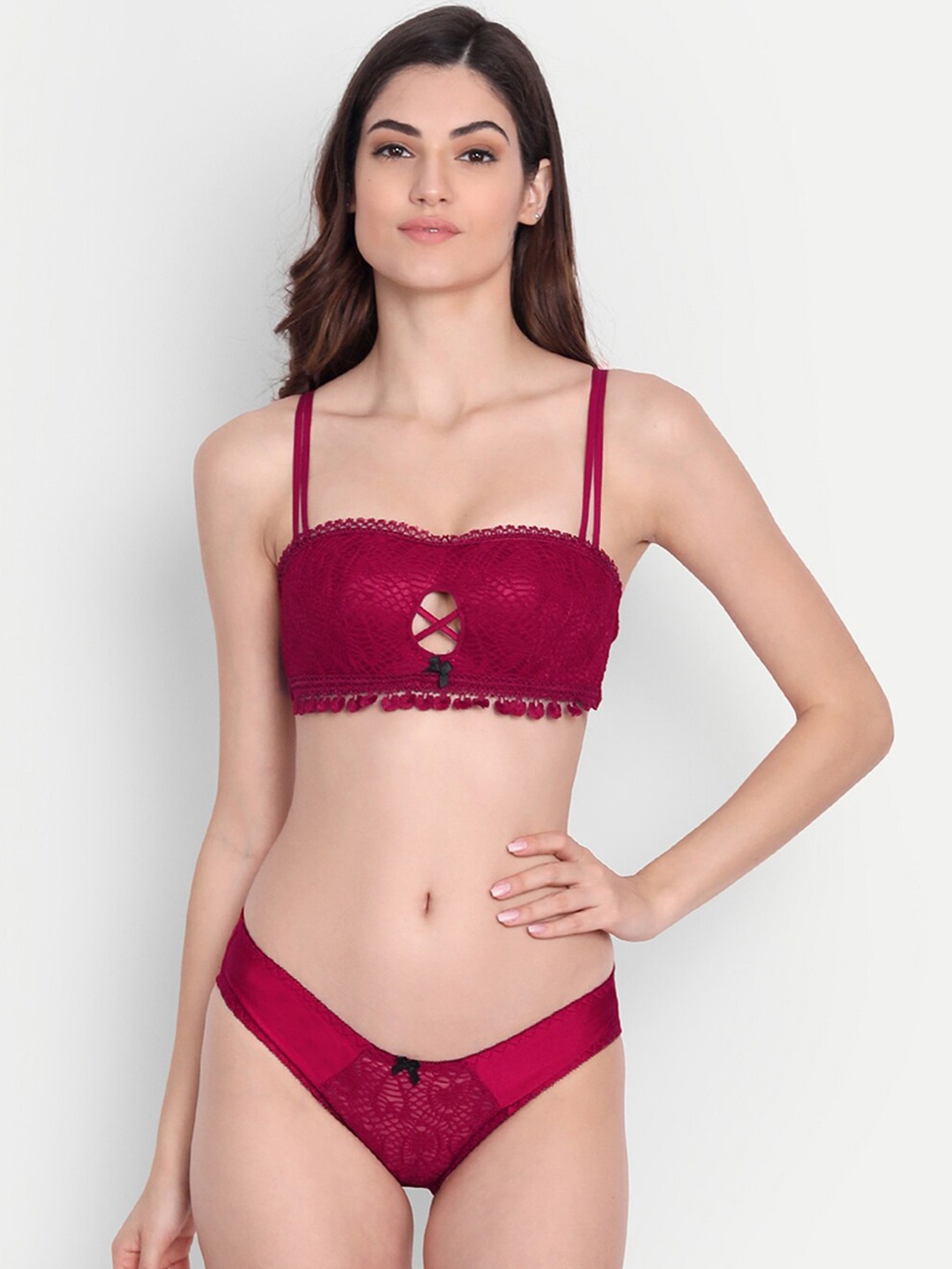 

Flenzy Women Burgundy Self Design Lingerie Set