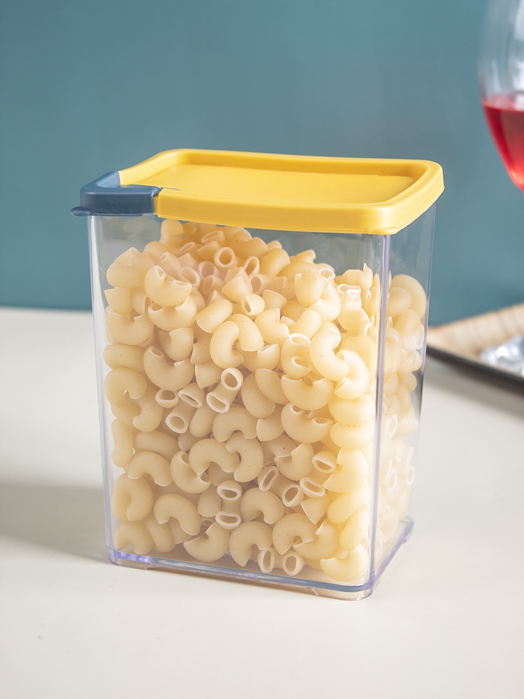 

MARKET99 Yellow Medium Cereal Dispenser Jar With Lid