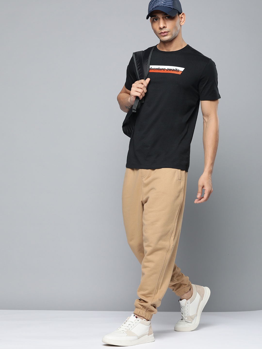 

HRX by Hrithik Roshan Men Black Typography Printed Cotton T-shirt