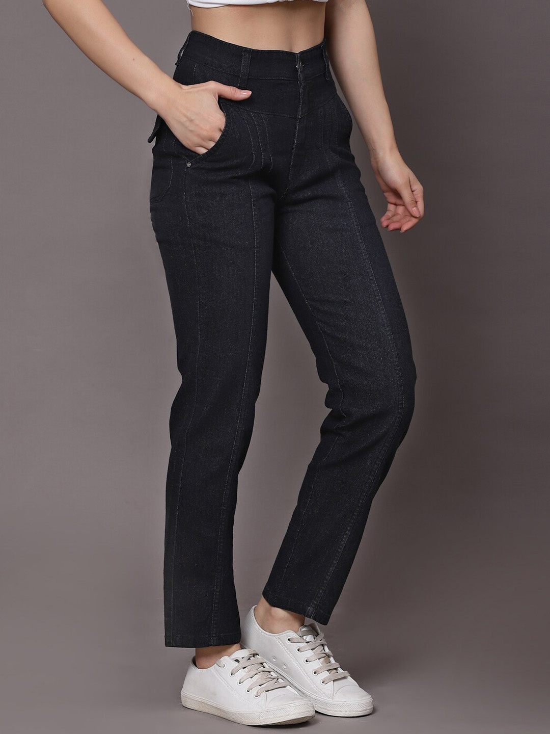 

KASSUALLY Women Black Relaxed Fit High-Rise Stretchable Jeans