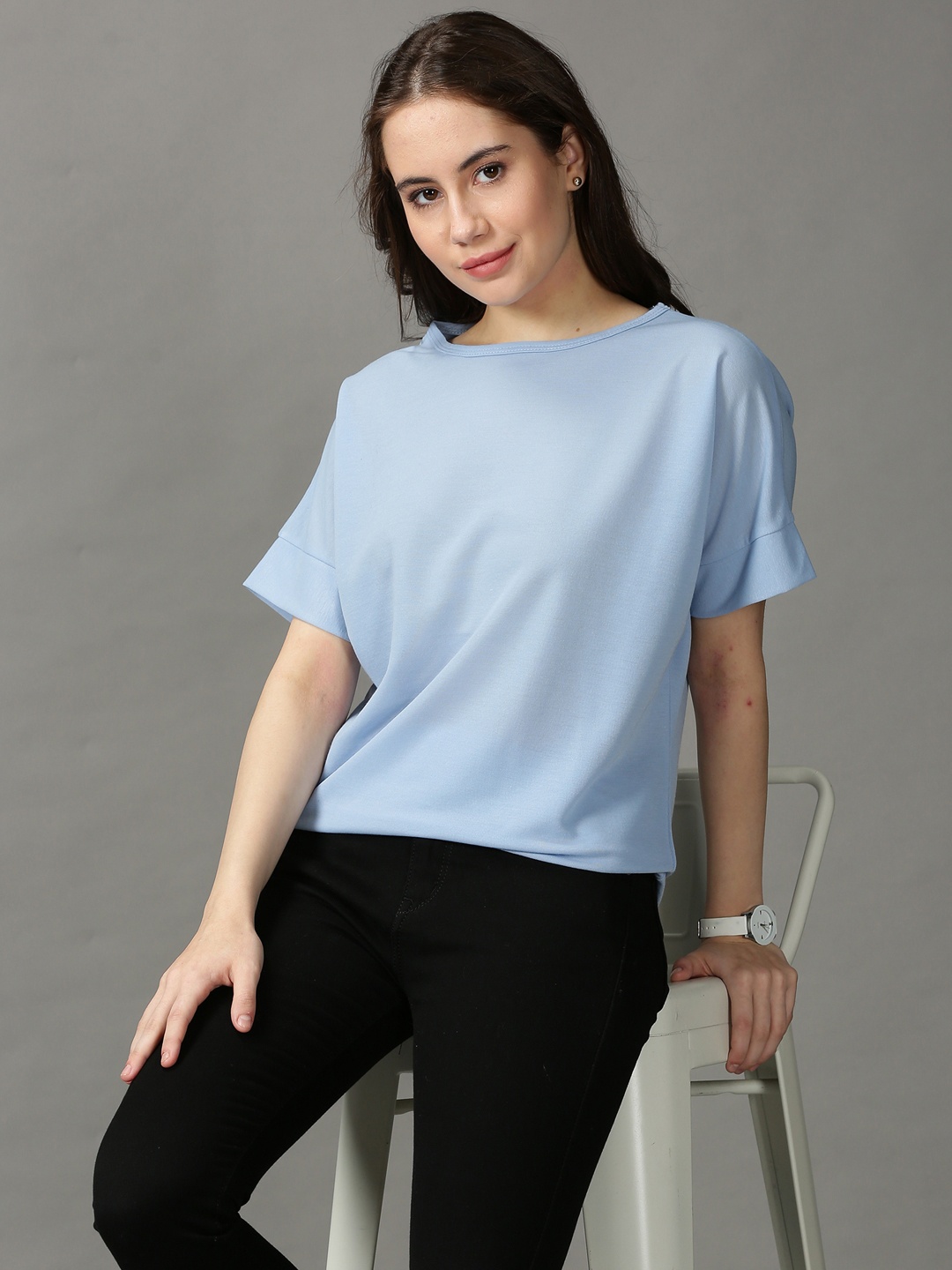 

SHOWOFF Blue Extended Sleeves Longline Top