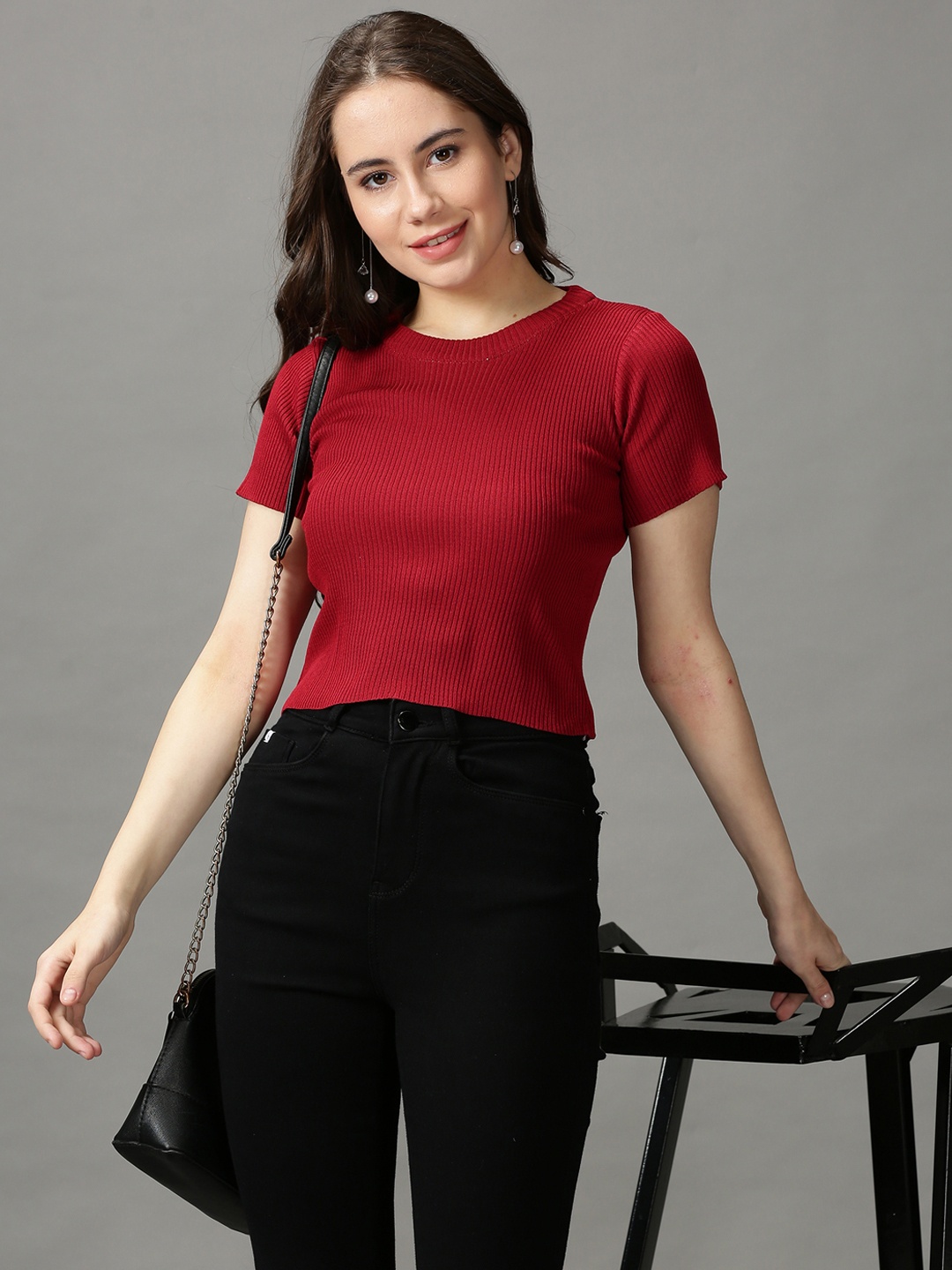 

SHOWOFF Maroon Round Neck Fitted Acrylic Crop Top