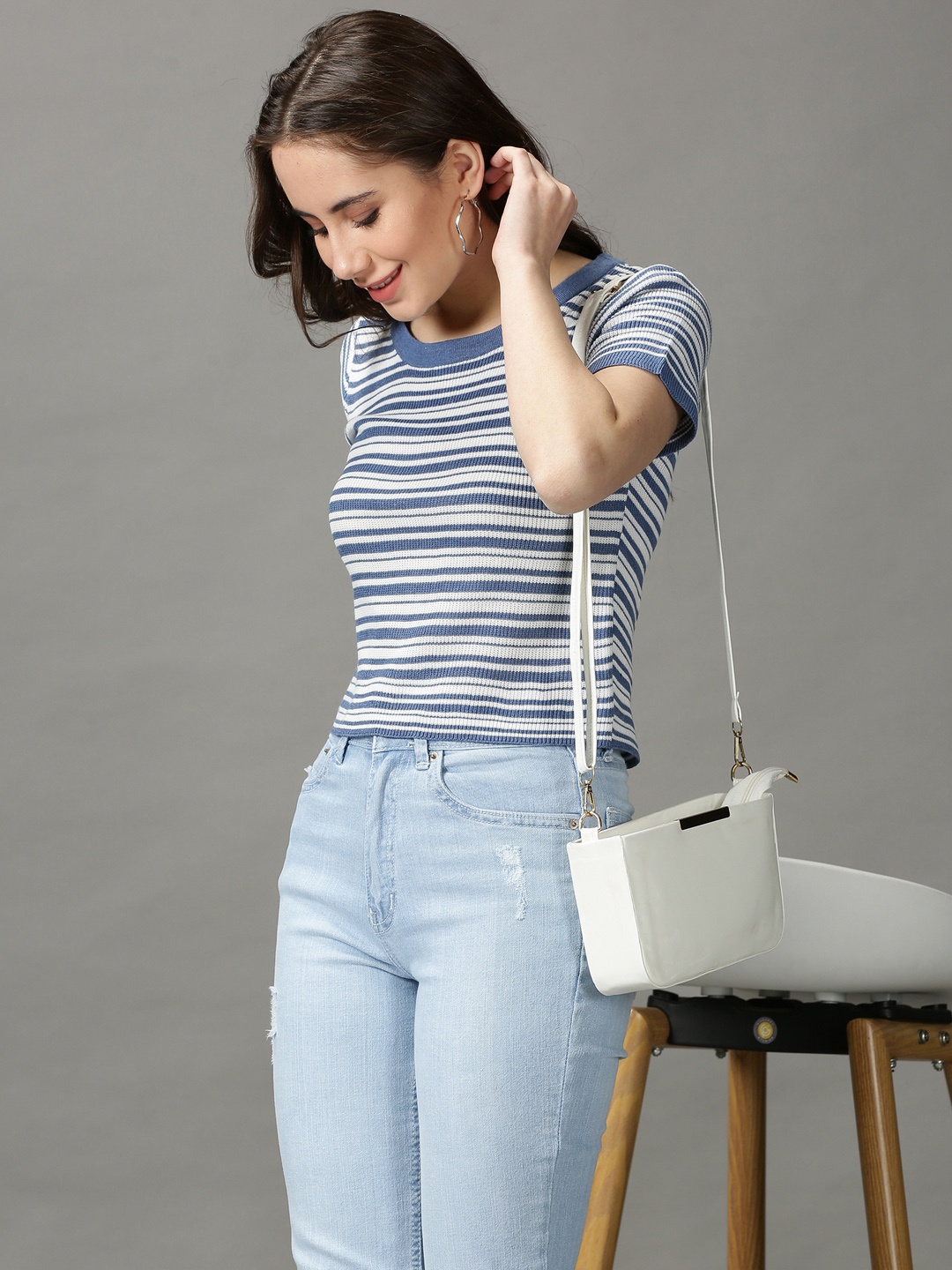 

SHOWOFF Blue & White Scoop Neck Fitted Striped Crop Top