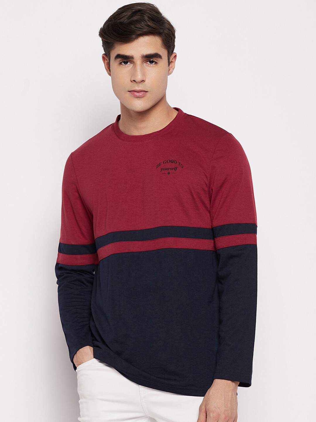 

STROP Men Navy Blue Cotton Colourblocked T-shirt