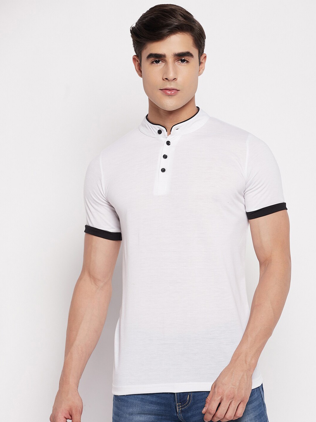 

STROP Men White Cotton Mandarin Collar T-shirt