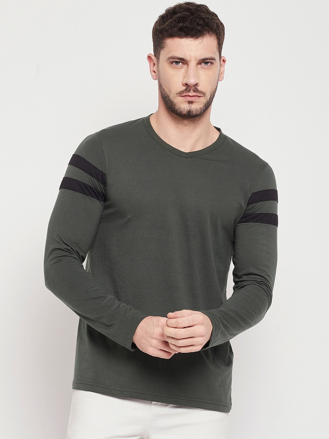 

STROP Men Green Cotton V-Neck T-shirt