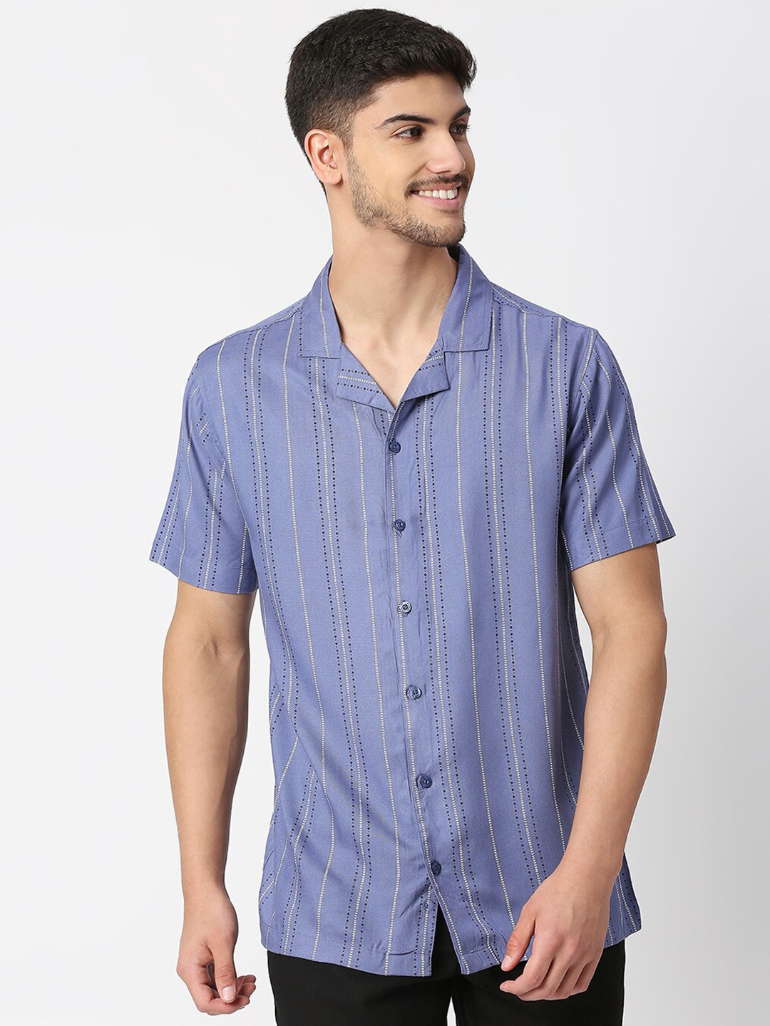 

MOD ECRU Men Blue & Black Striped Short Sleeves Casual Shirt