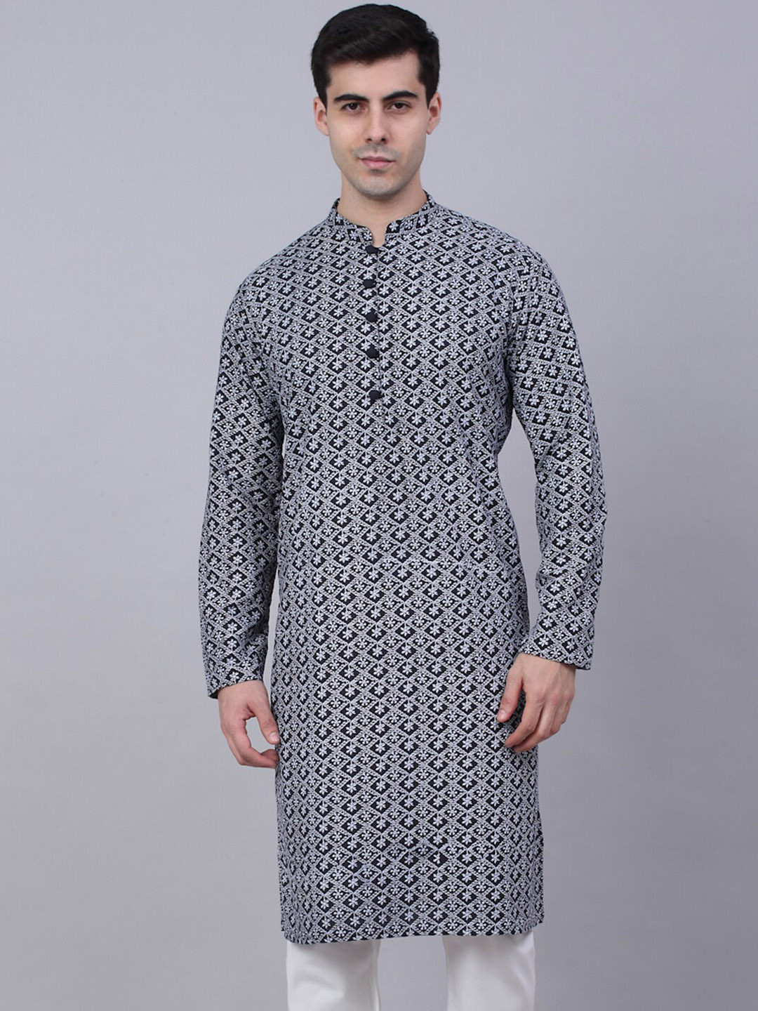 

Jompers Men Ethnic Motifs Embroidered Thread Work Indigo Cotton Kurta, Navy blue