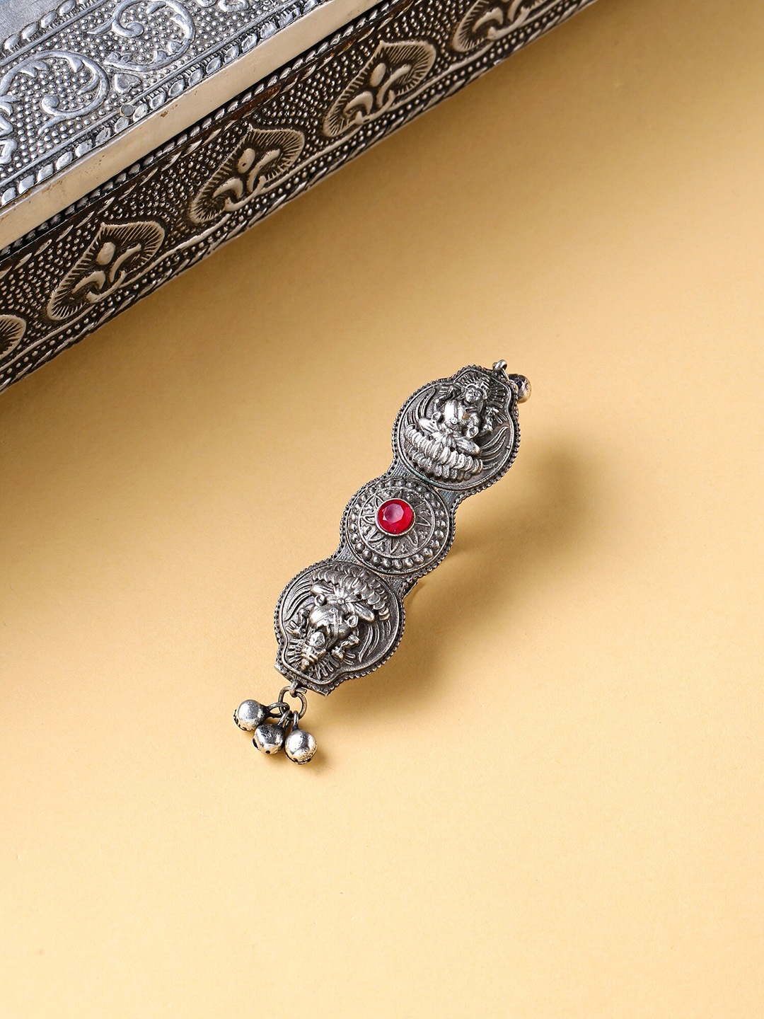 

Yellow Chimes Silver-Toned Pink Stone Studded Oxidized Adjustable Finger Ring