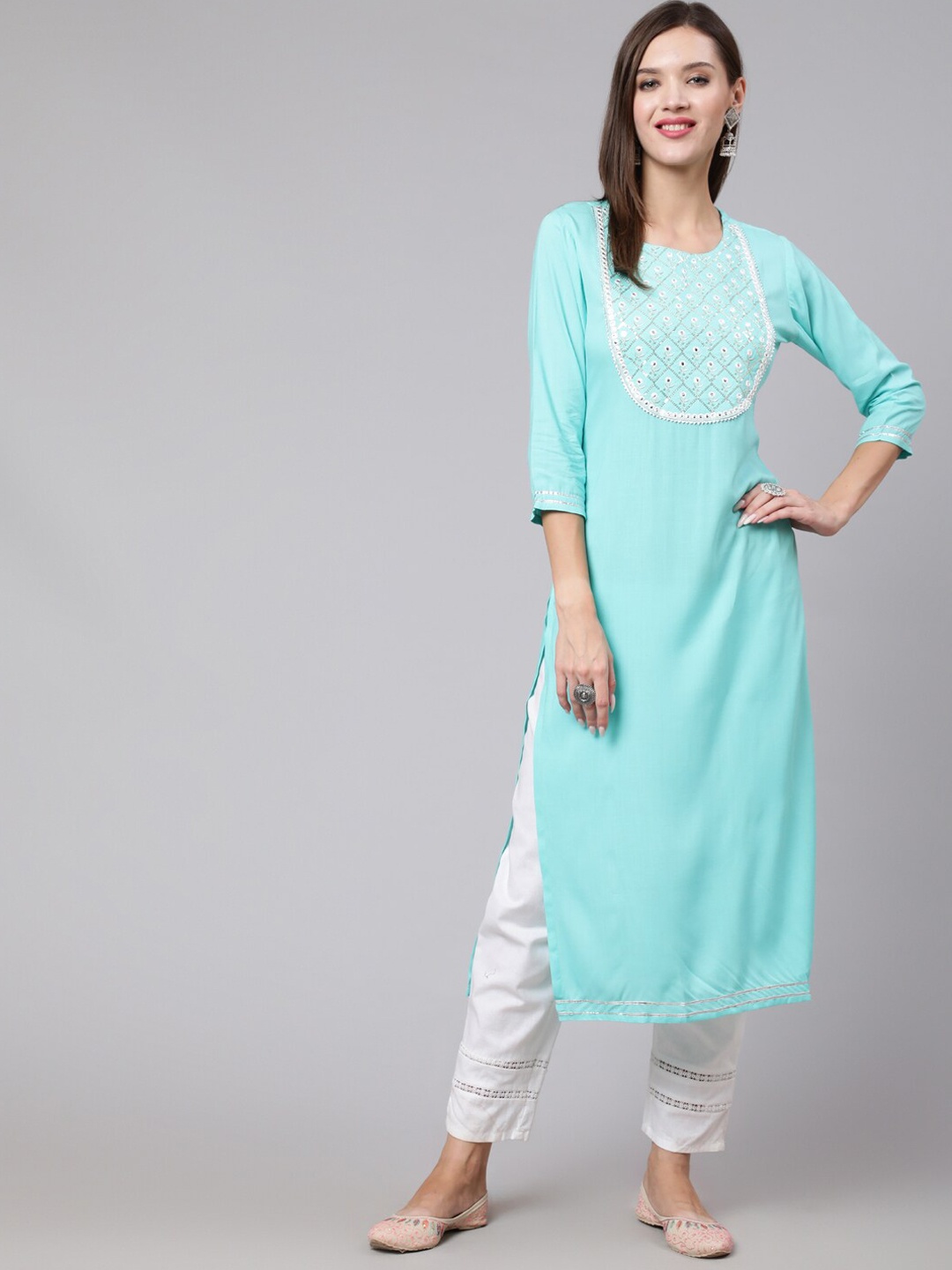 

GLAM ROOTS Women Turquoise Blue Floral Embroidered Thread Work Kurta