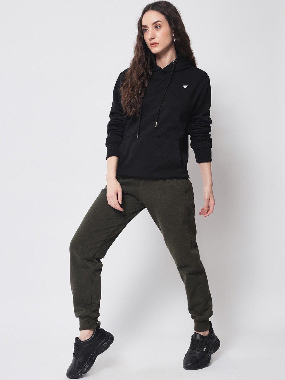 

FFLIRTYGO Women Green Solid Relaxed-Fit Joggers
