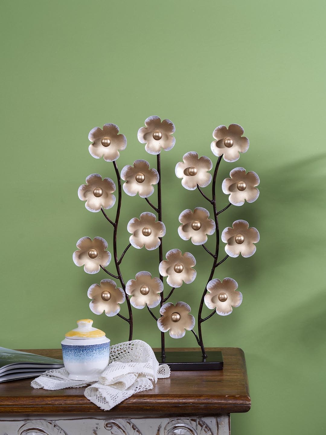 

vedas F-Liana Metallic Flower Table Decor Metal Showpieces