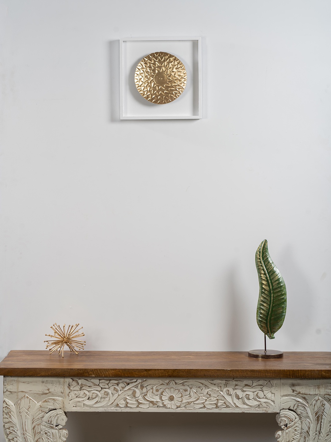 

vedas W-Rosa Gold-Toned Circle With Frame Wall Decor