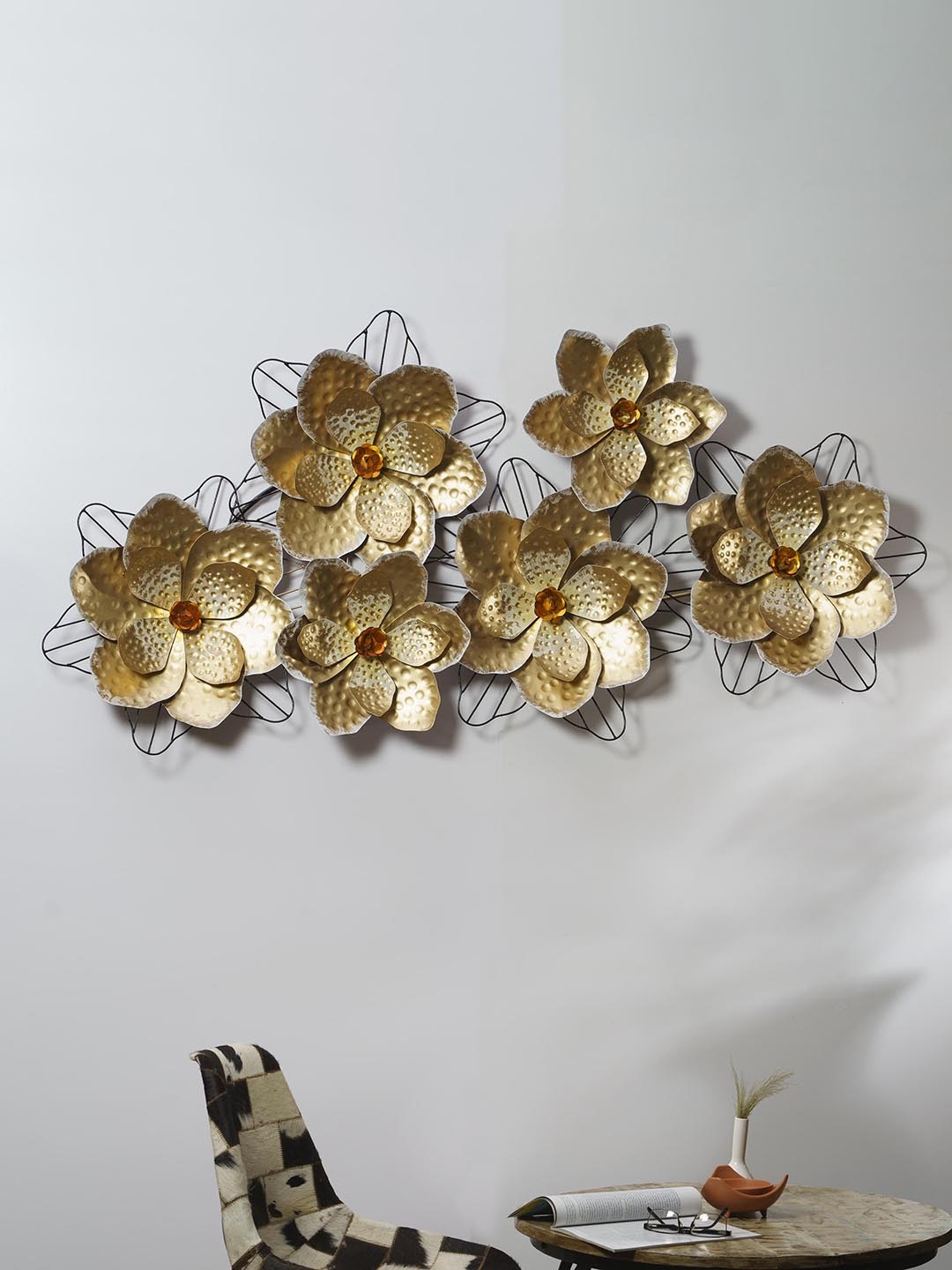 

vedas Unisex Gold-Colored Leaf Designed Wall Decor