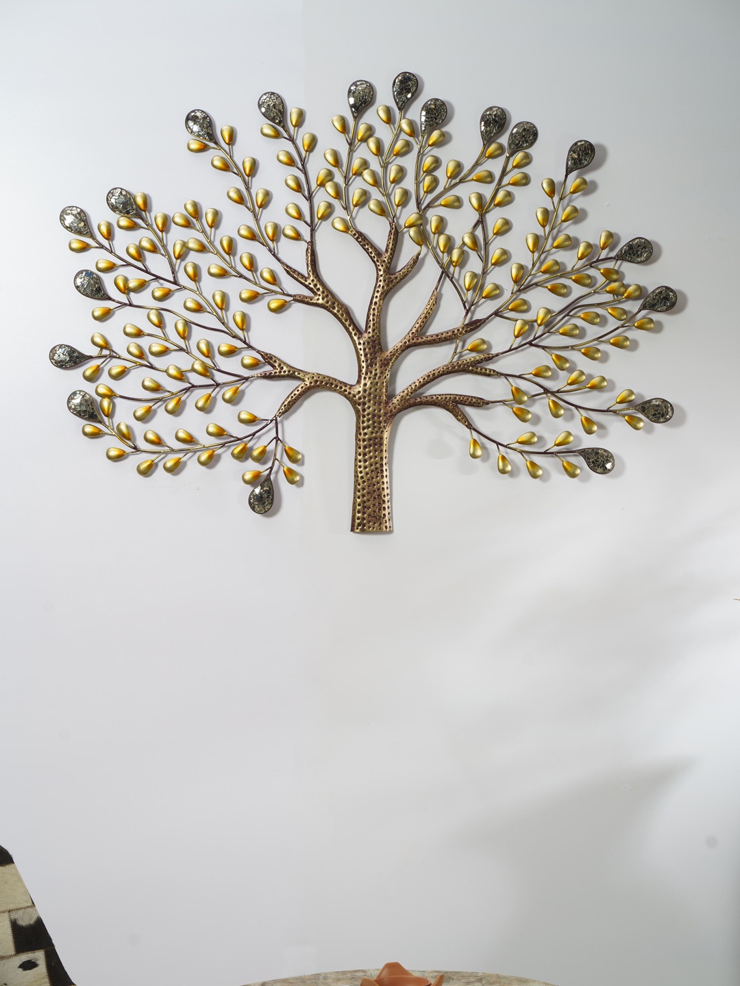 vedas Gold-Toned Textured W-Oren Tree Hanging Wall Decor