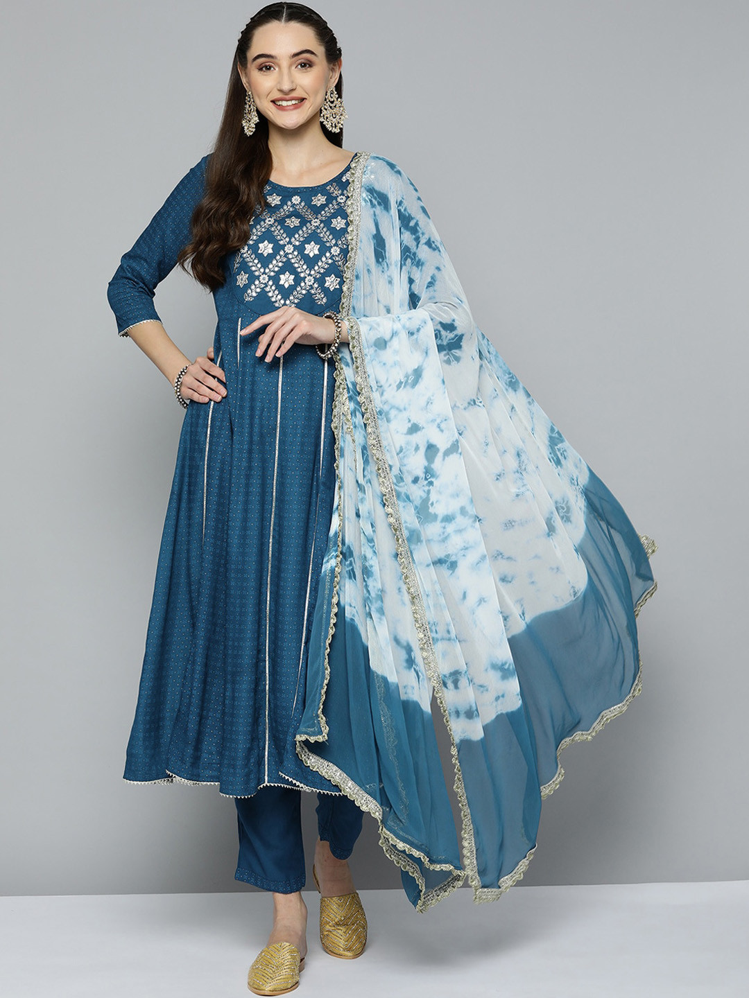 

MAAND Blue Ethnic Motifs Embroidered Thread Work Kurta with Trousers & With Dupatta