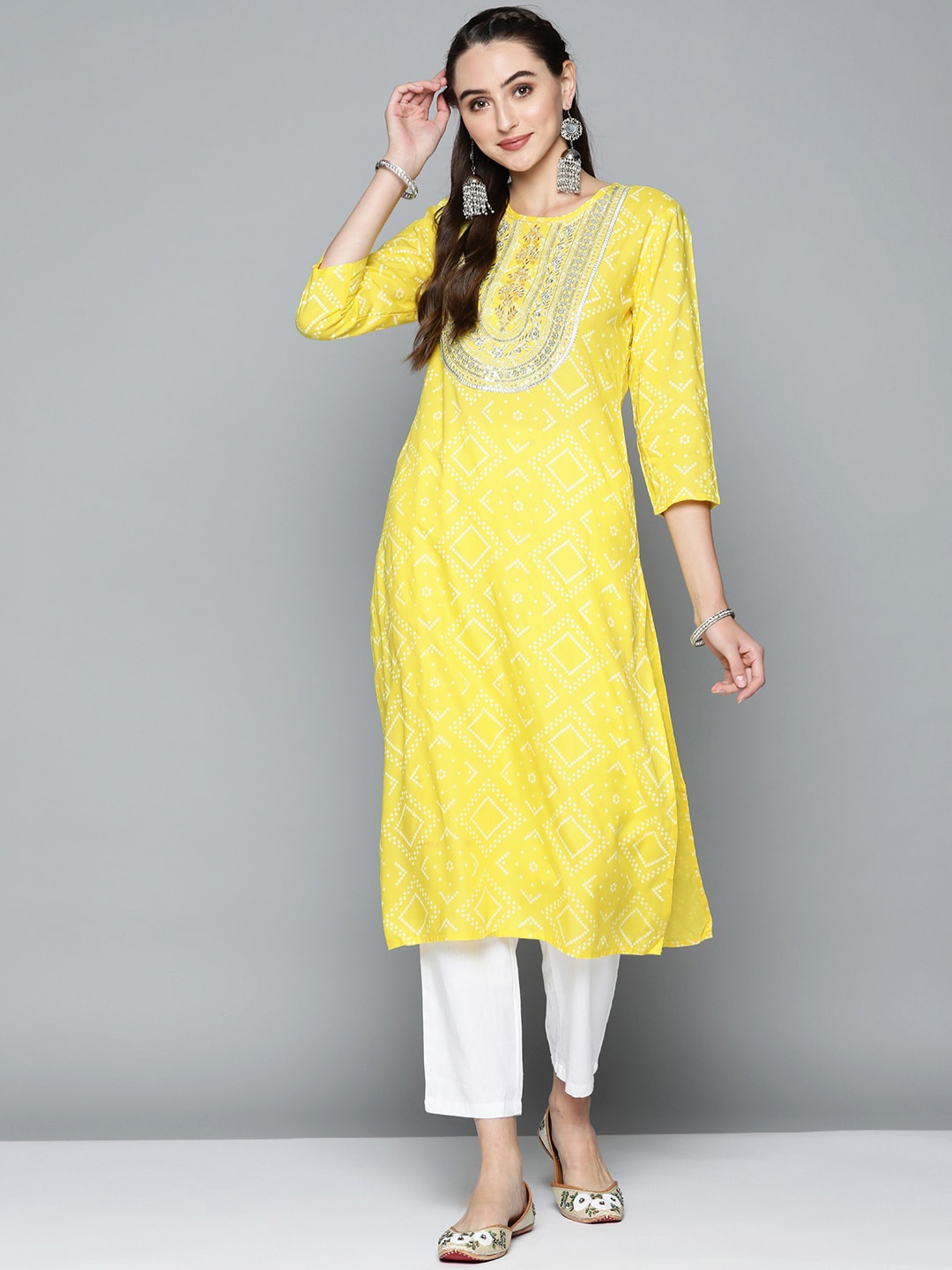 

MAAND Ethnic Motifs Printed Straight Regular Fit Kurta, Yellow