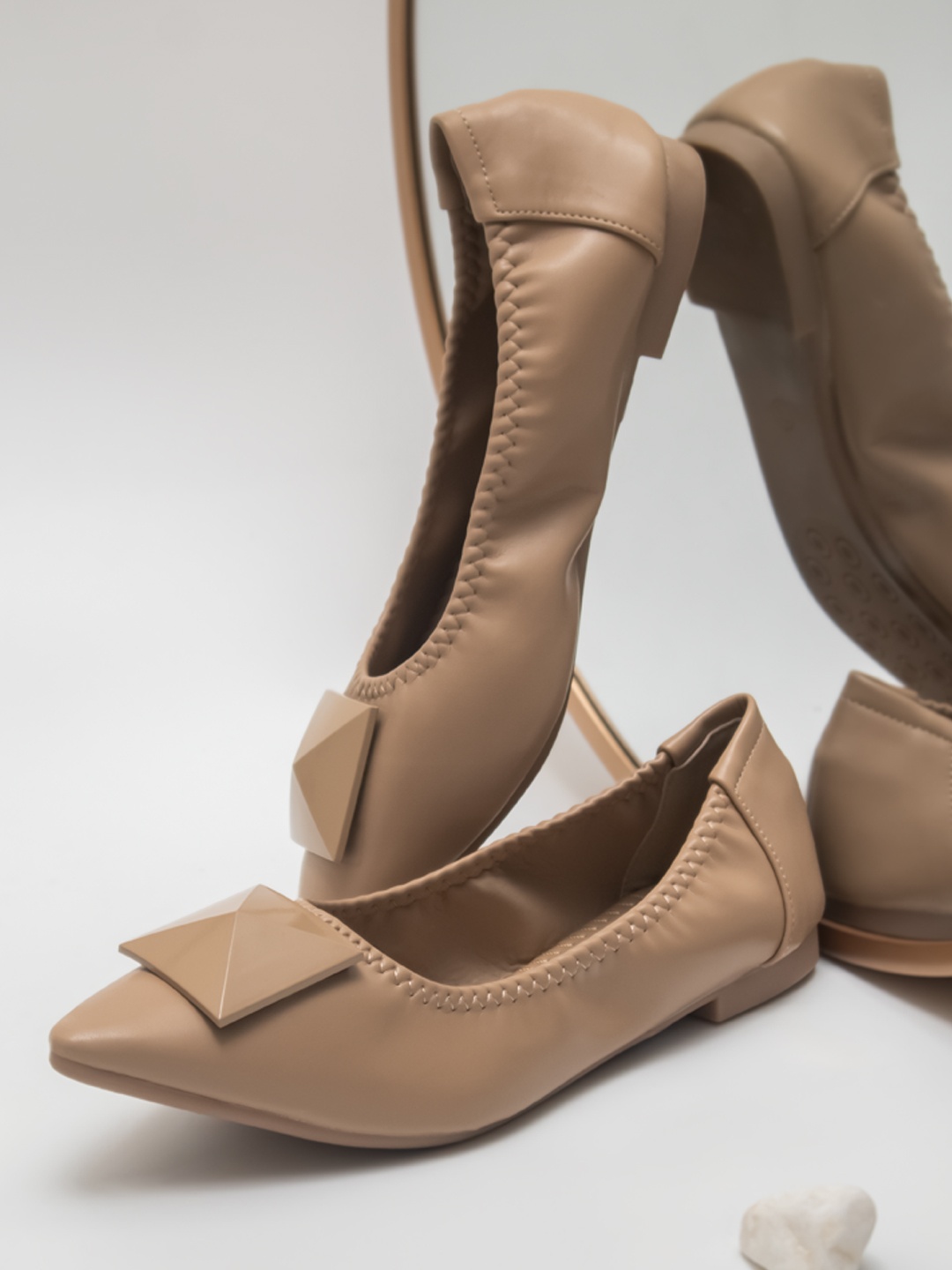 

Inc 5 Women Brown Ballerinas Flats