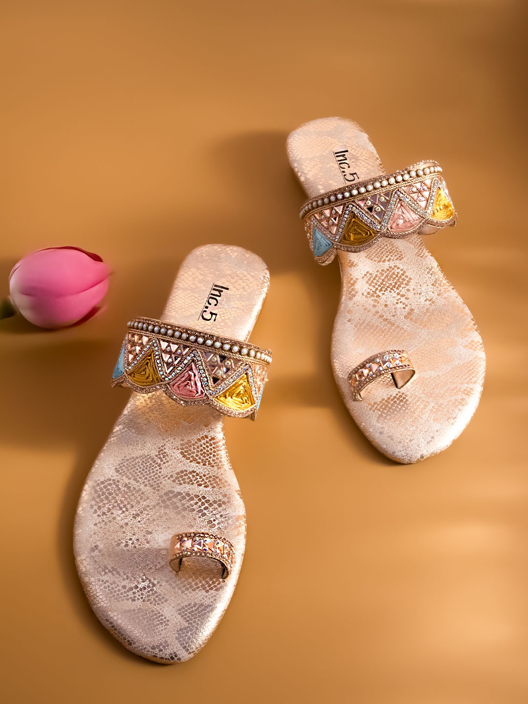 

Inc 5 Women Rose Gold Embellished Ethnic One Toe Flats