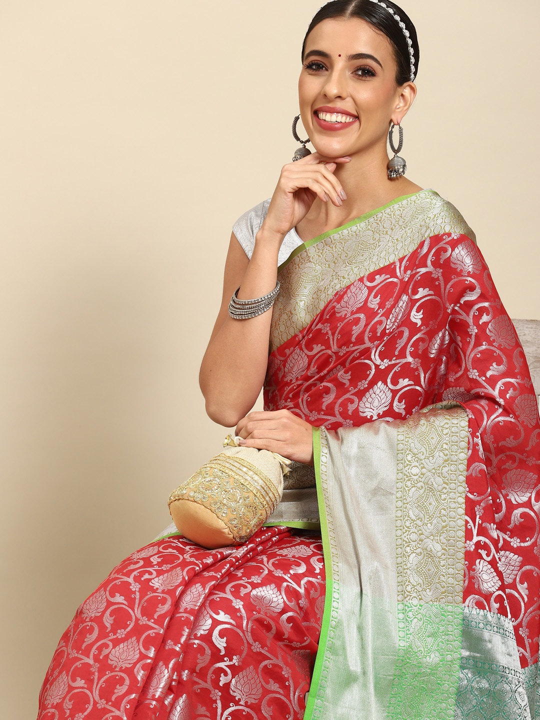 

Silk Land Floral Zari Art Silk Banarasi Saree, Red