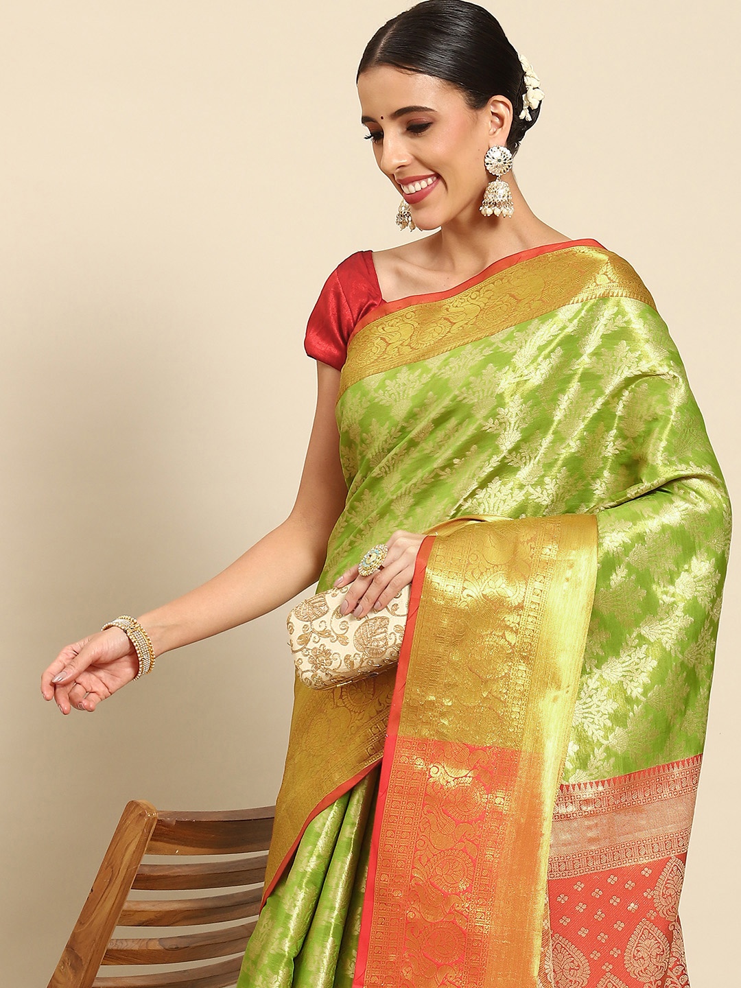 

Silk Land Floral Zari Art Silk Kanjeevaram Saree, Green