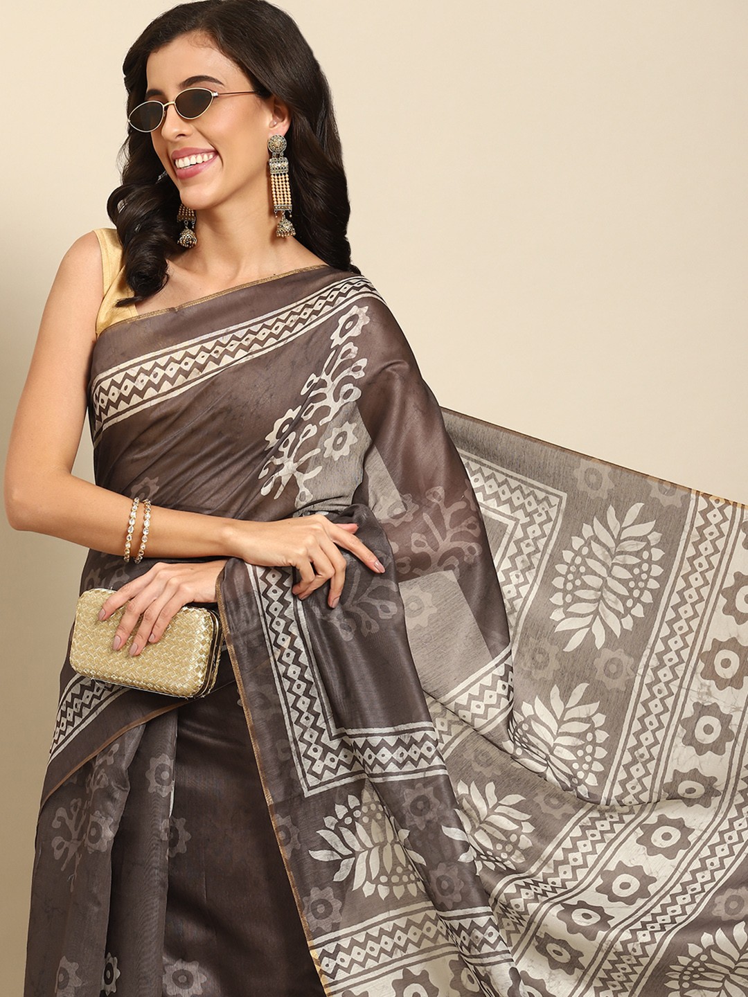 

Silk Land Dabu Digital Print Saree, Brown