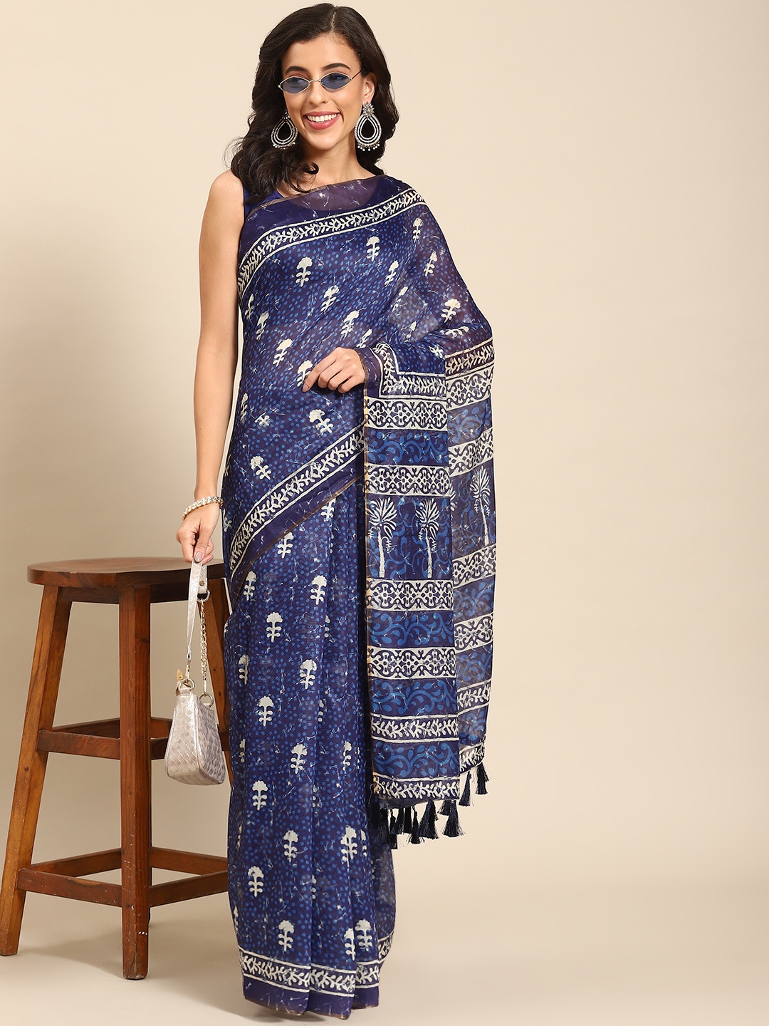 

Silk Land Dabu Bagh Indigo Digital Print Saree, Blue