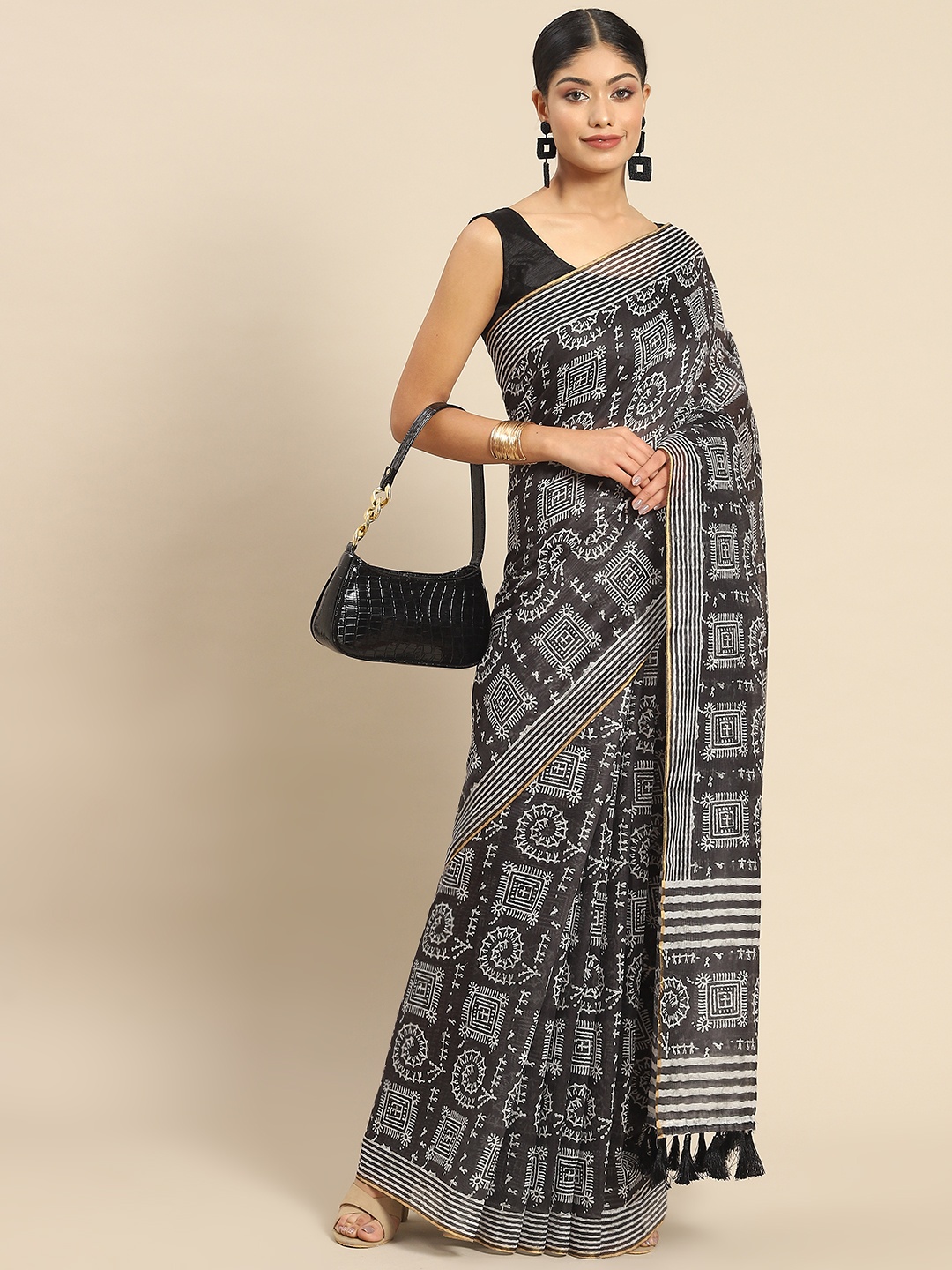 

Silk Land Ethnic Motifs Cotton Blend Digital Print Saree, Black