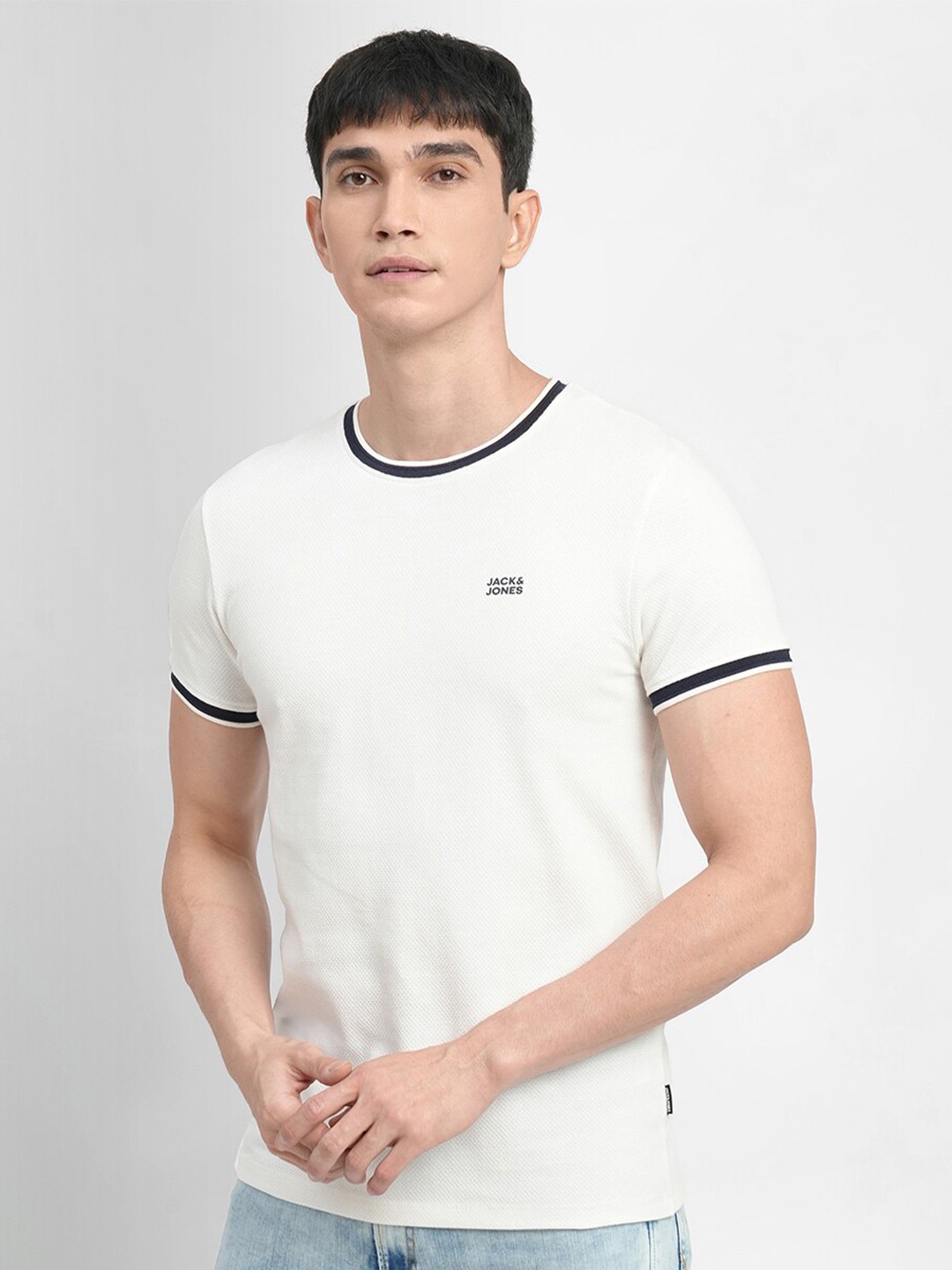 

Jack & Jones Men White Cotton Slim Fit T-shirt
