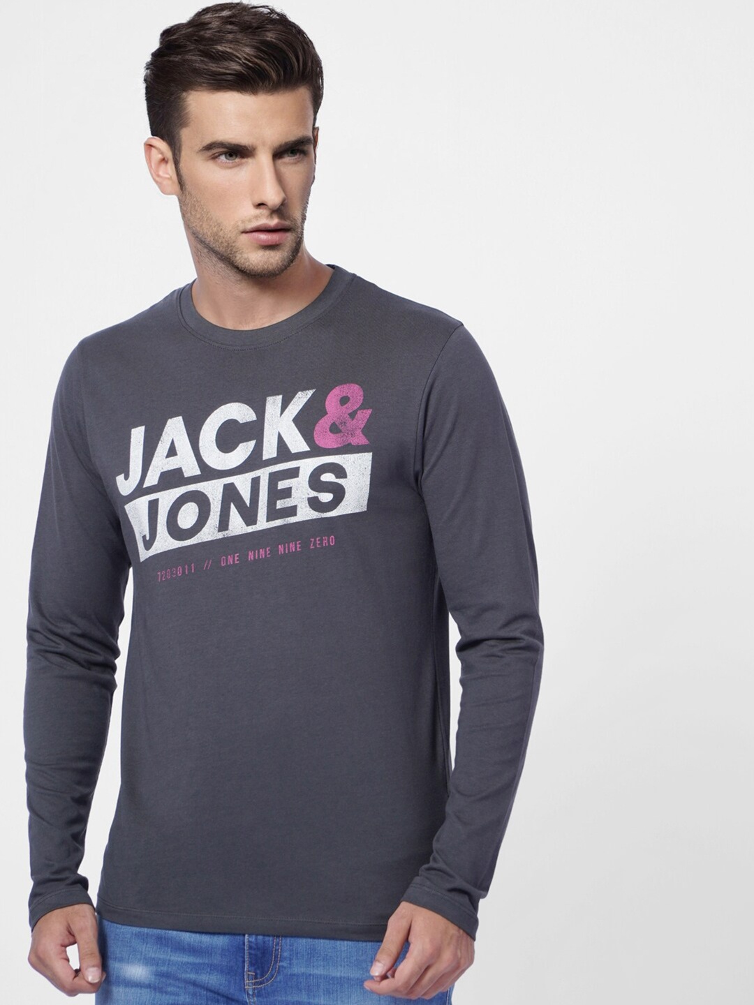 

Jack & Jones Men Charcoal Typography Printed Slim Fit Cotton T-shirt