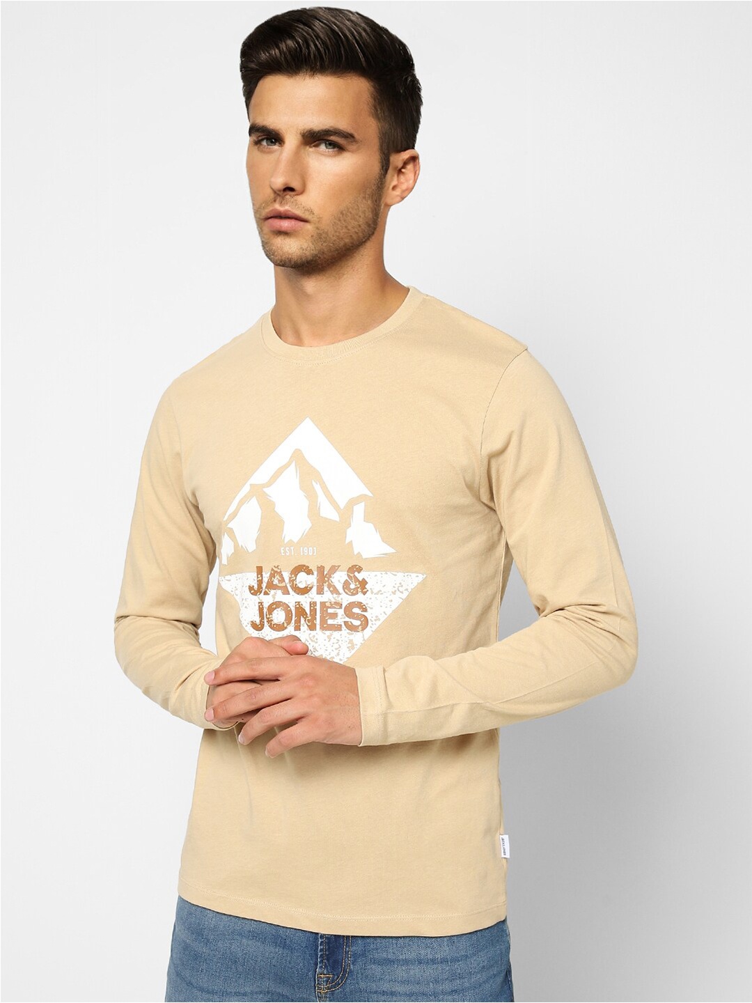 

Jack & Jones Men Beige Typography Printed Slim Fit Cotton T-shirt