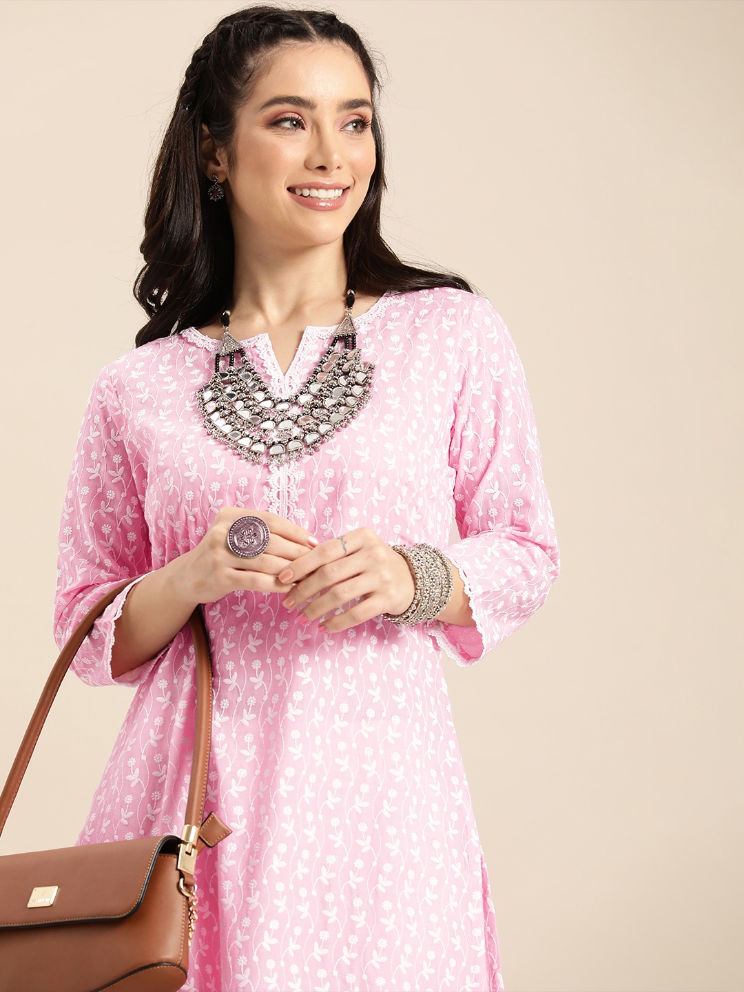 

Sangria Women Ethnic Motifs Embroidered Kurta, Pink