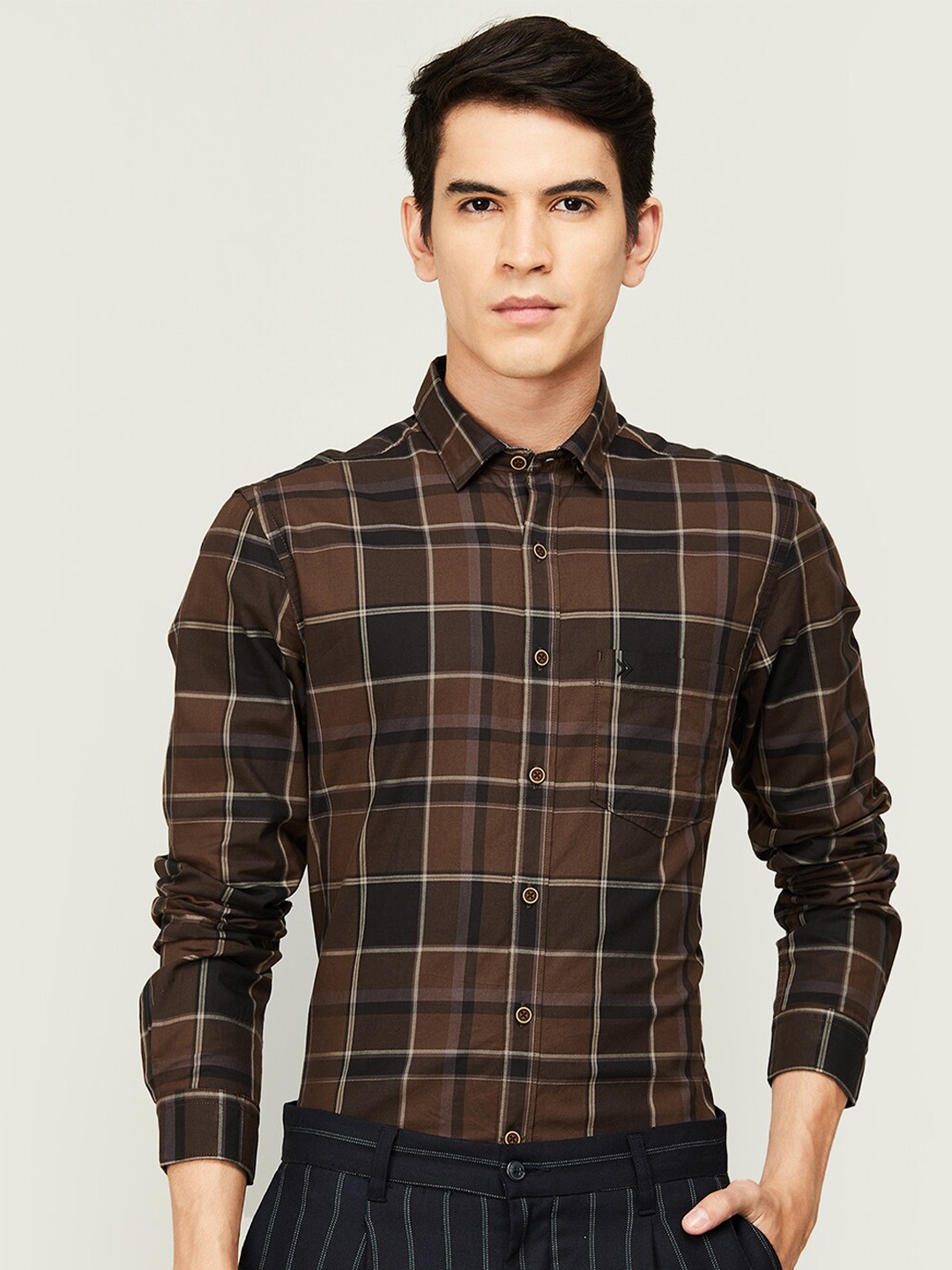 

CODE by Lifestyle Men Brown Slim Fit Checked Cotton Casual Shirt