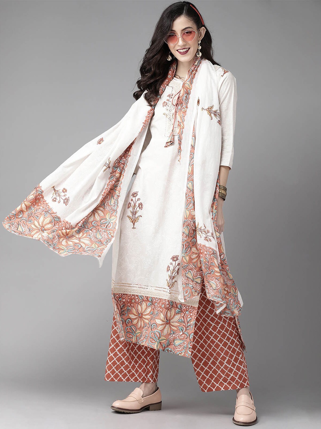 

ODETTE White Ethnic Motifs Printed Pure Cotton Kurta with Palazzos & With Dupatta