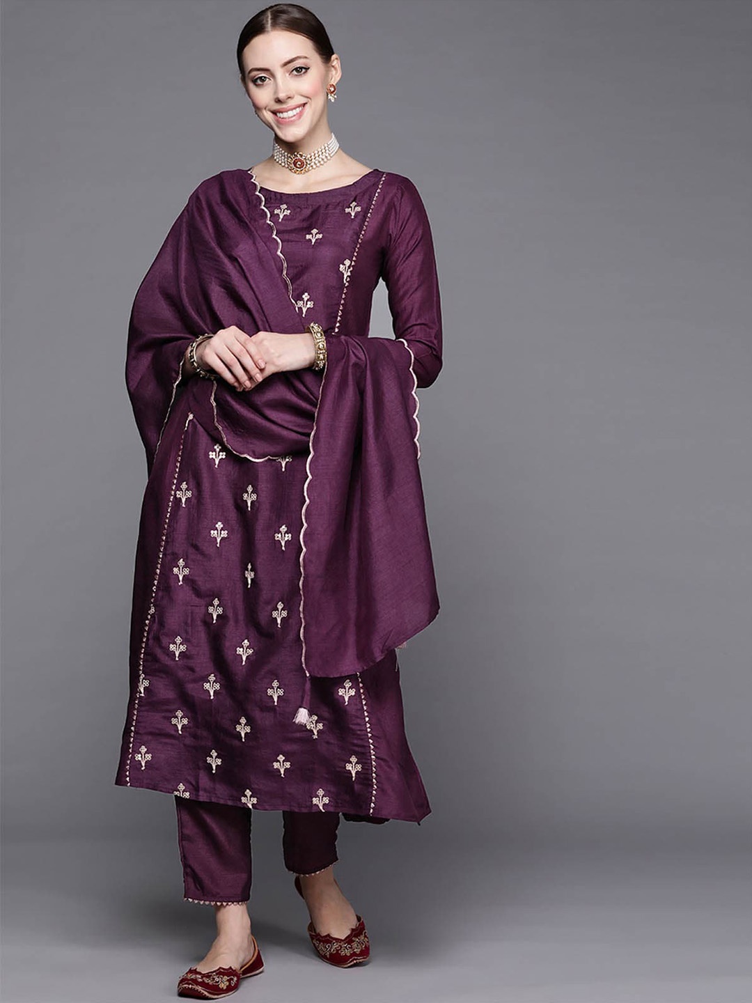 

ODETTE Women Violet Floral Embroidered Kurta with Trousers & With Dupatta