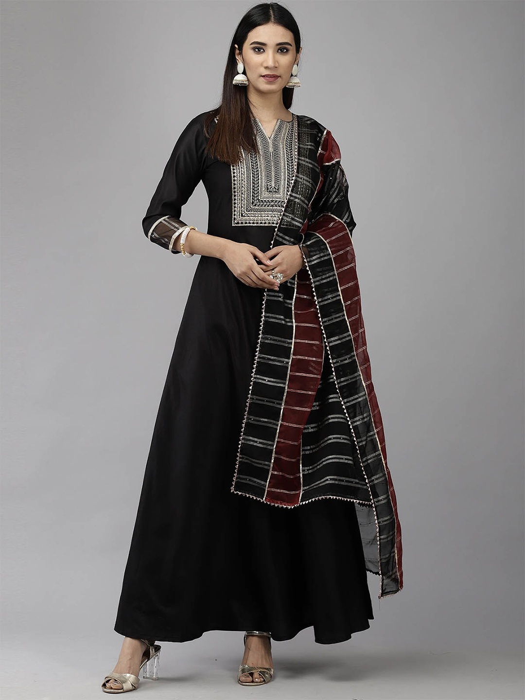 

ODETTE Women Black Embroidered Empire Sequinned Kurta with Trousers & With Dupatta