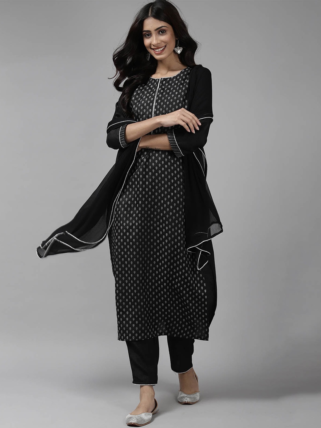 

ODETTE Women Black Printed Kurta with Trousers & With Dupatta