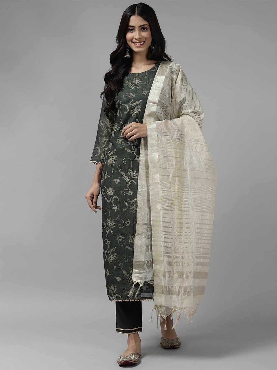 

ODETTE Women Green Printed Chanderi Silk Kurta with Trousers & With Dupatta