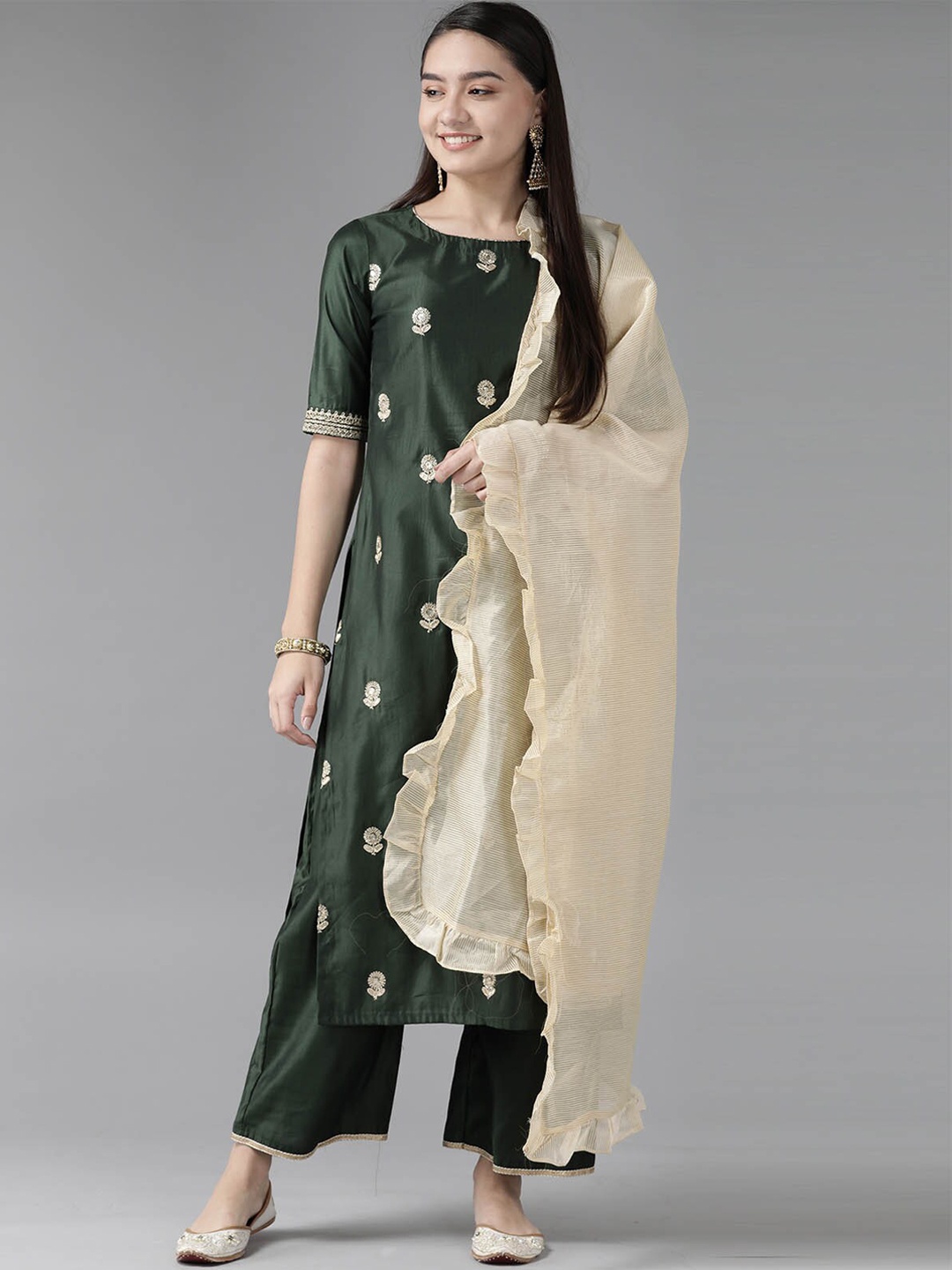 

ODETTE Women Green Ethnic Motifs Embroidered Sequinned Kurta with Trousers & With Dupatta