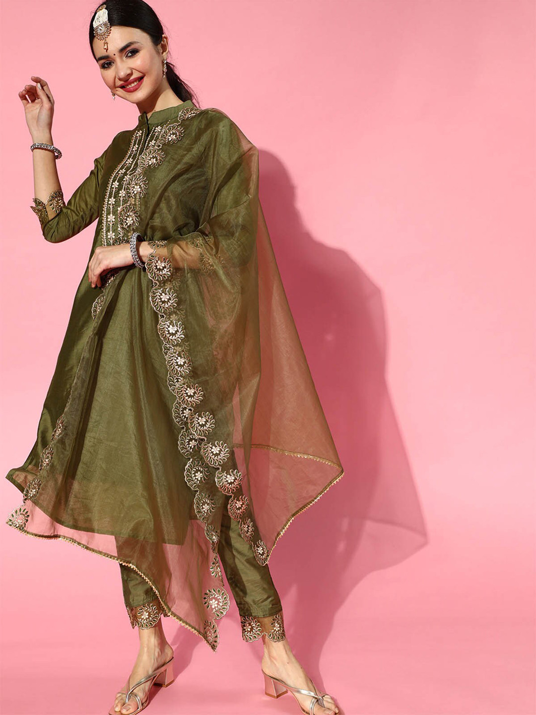 

ODETTE Women Green Ethnic Motifs Embroidered Thread Work Kurta with Trousers & With Dupatta